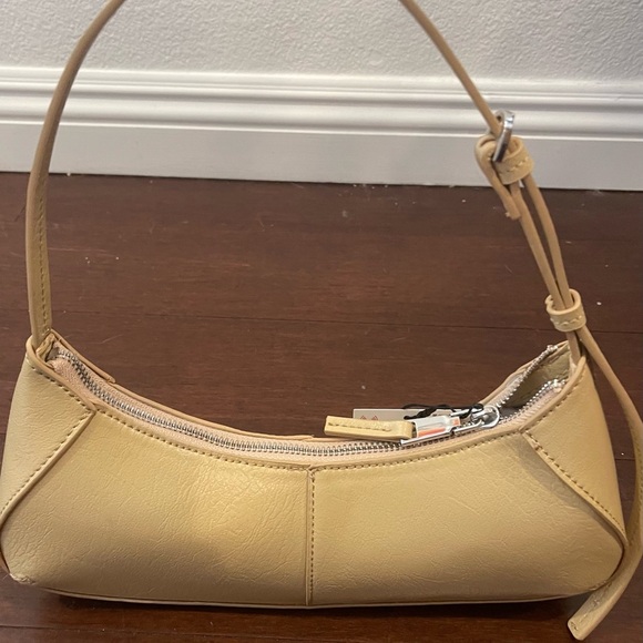 nwt sold out zara elongated Shoulder Bag vanilla yellow - Picture 7 of 12